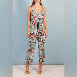 Bridge & Burn Otto Tropical Print Sleeveless Jumpsuit in Green - XS